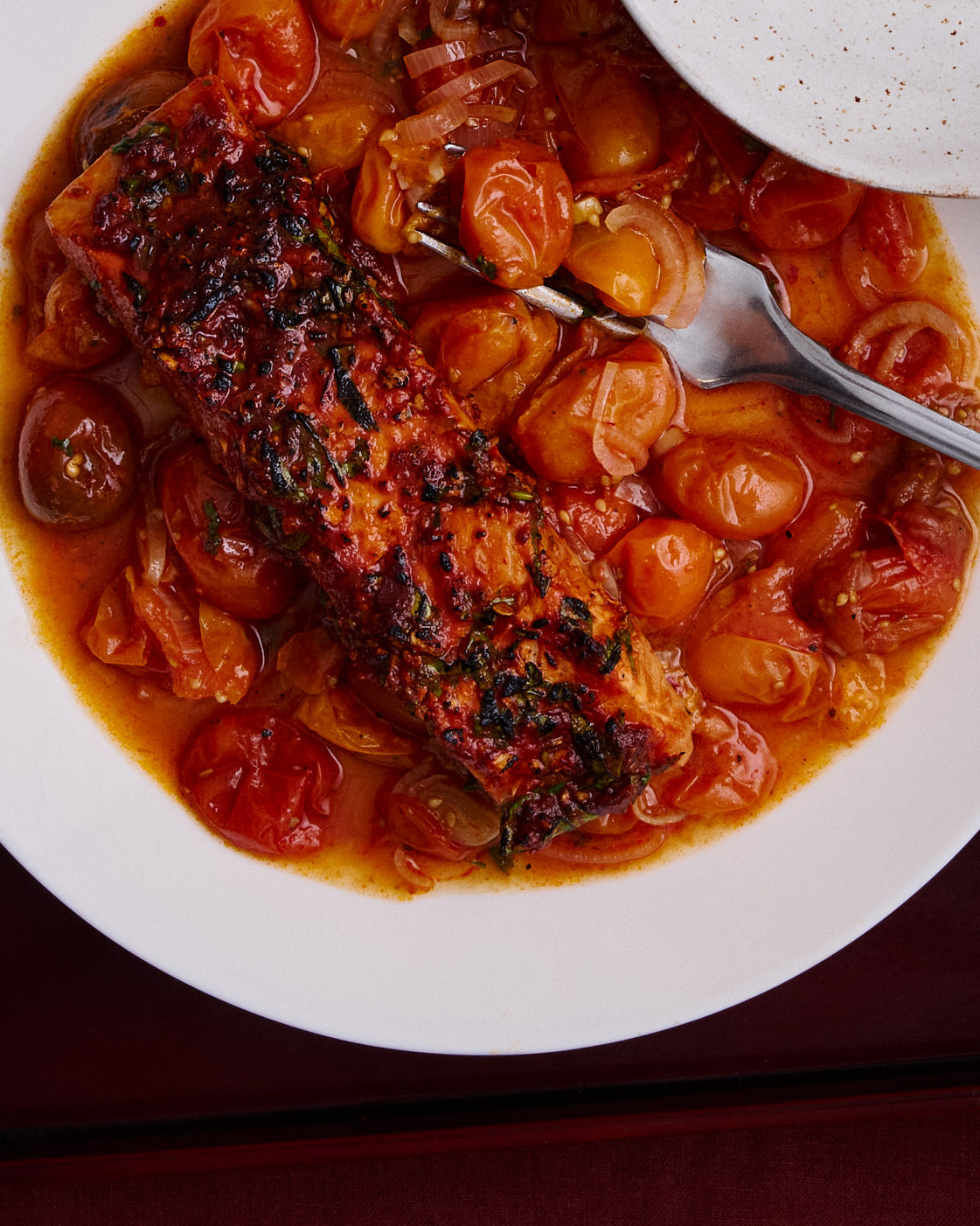 Salmon with cherry tomatoes